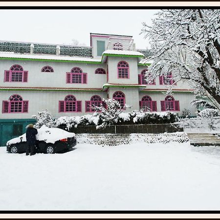 Hotel Dewanekhas Скарду Екстериор снимка
