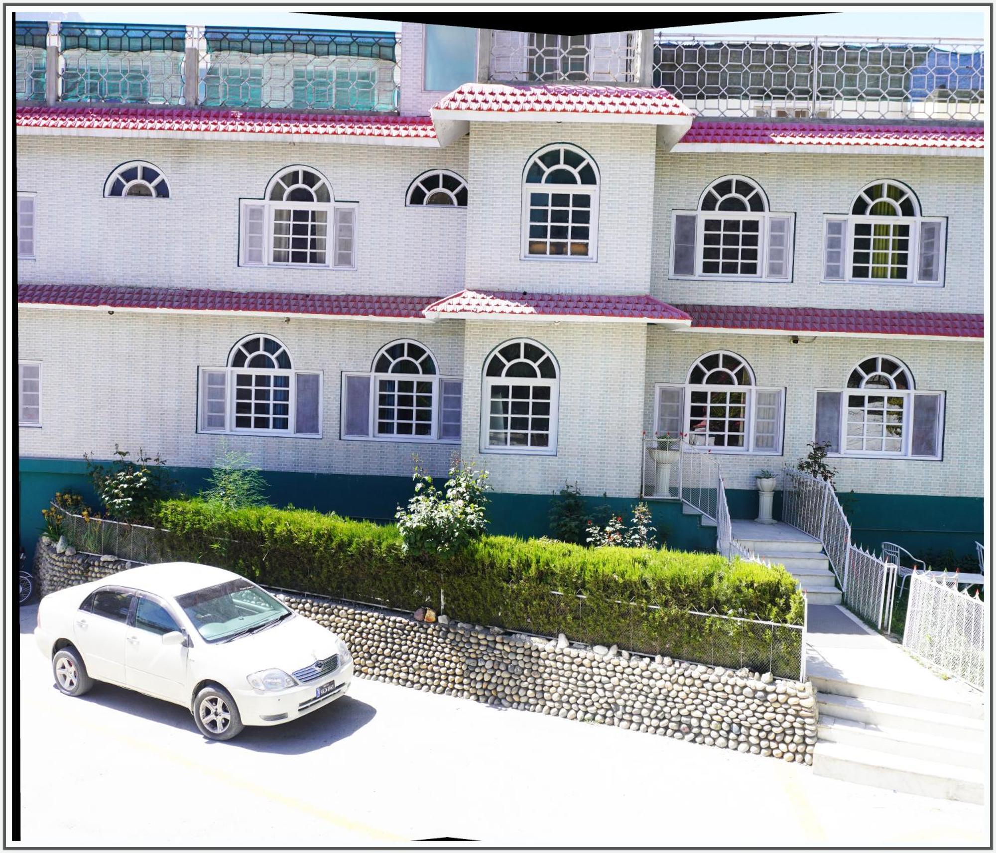 Hotel Dewanekhas Скарду Екстериор снимка