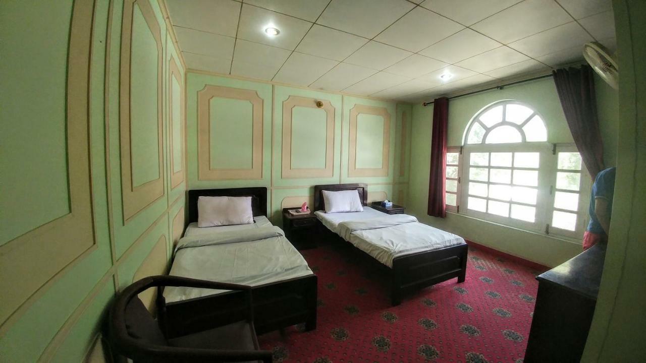 Hotel Dewanekhas Скарду Екстериор снимка