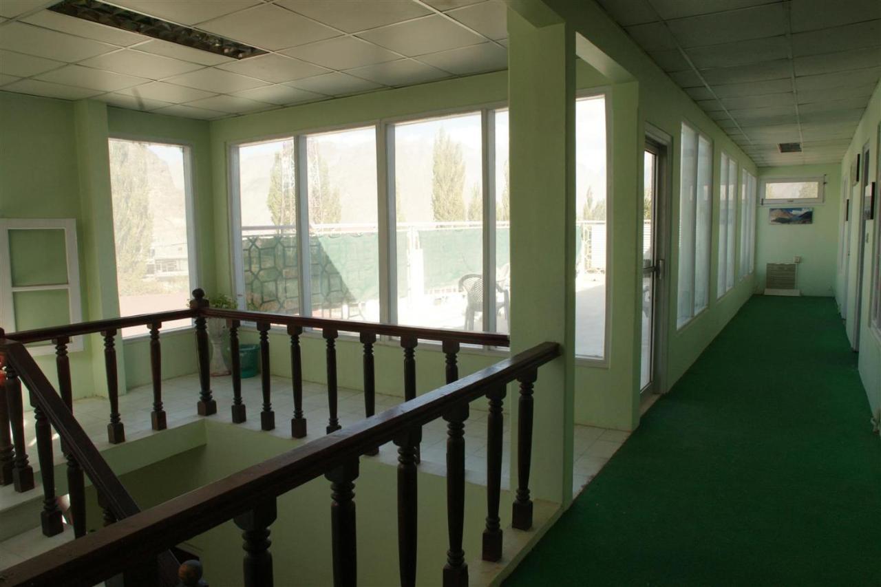 Hotel Dewanekhas Скарду Екстериор снимка